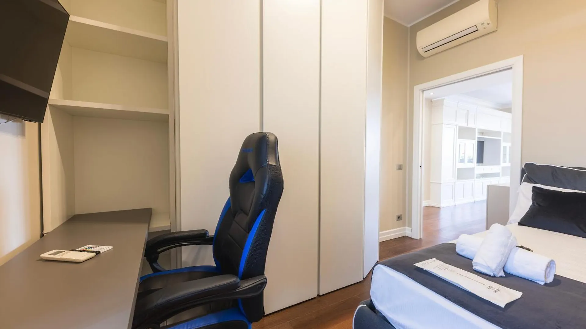 Vivilo Collection - Magna Grecia 29 View Apartment Rome 0*,  Italy