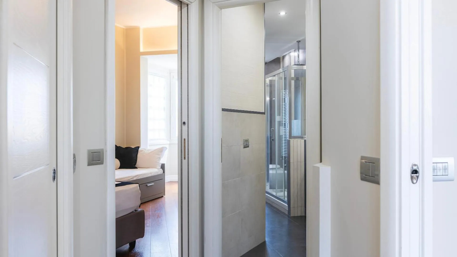 Vivilo Collection - Magna Grecia 29 View Apartment Rome Italy