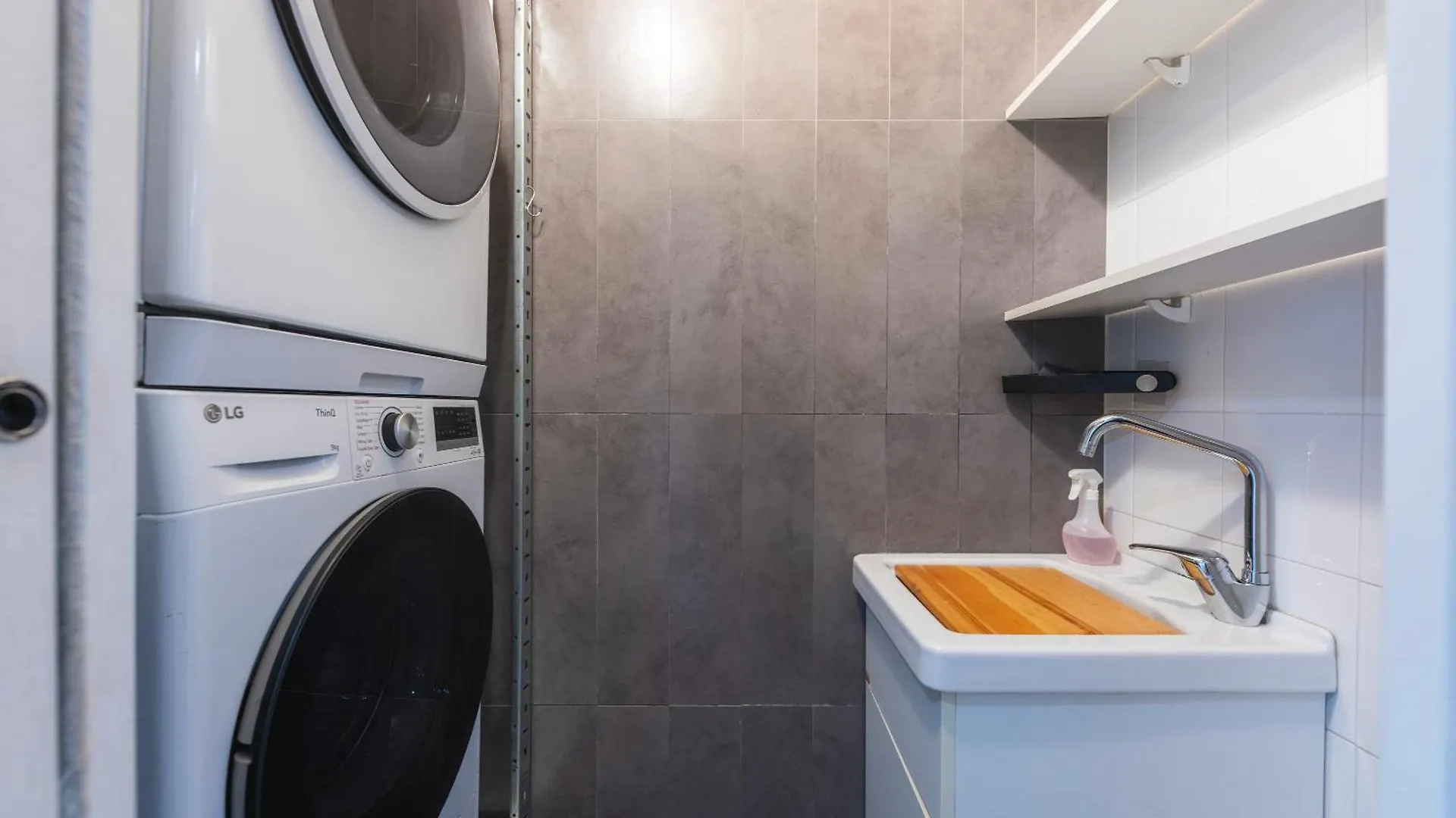Vivilo Collection - Magna Grecia 29 View Apartment Рим Италия