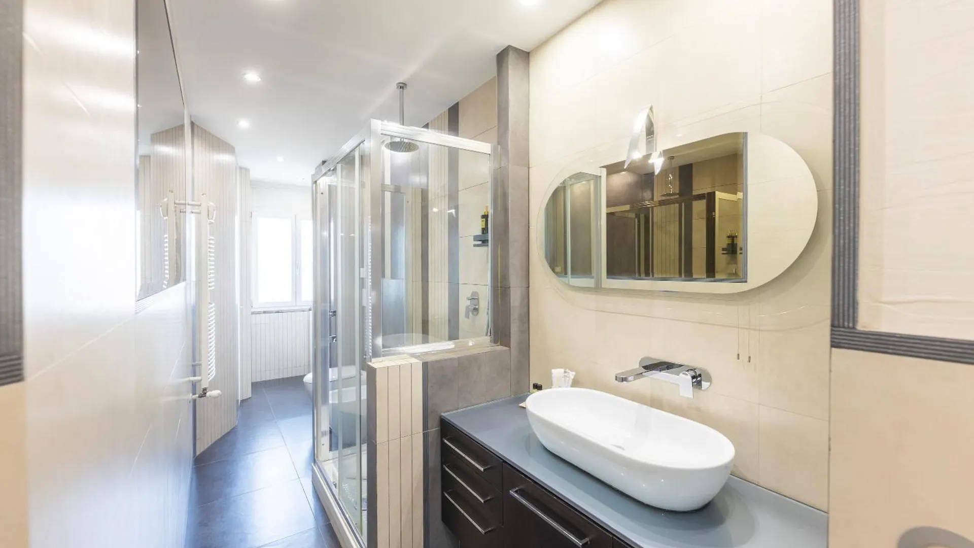 Vivilo Collection - Magna Grecia 29 View Apartment Рим 0*,  Италия